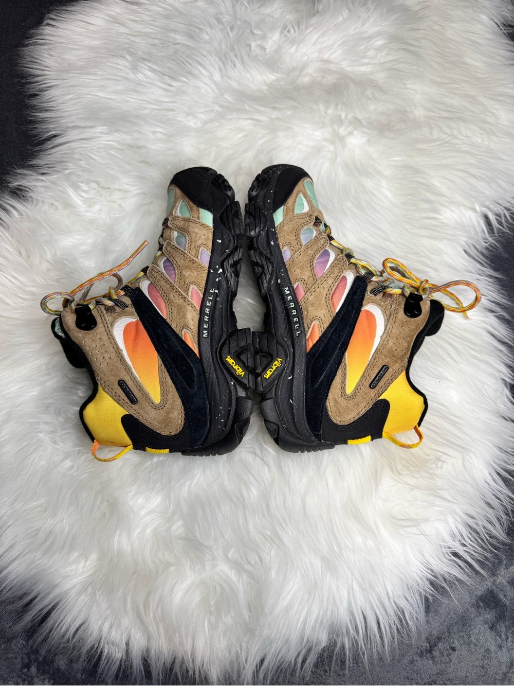Women’s Merrell Moab 3 x Unlikely Hikers Collab Mid Multicolor Hiking Boots 8.5 - Picture 7 of 13